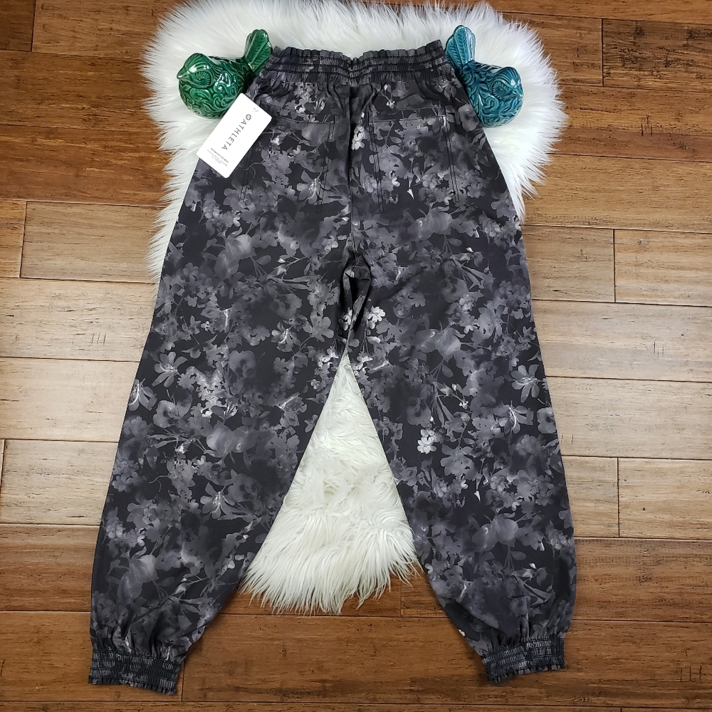 Athleta Savanna lumen floral jogger size 2